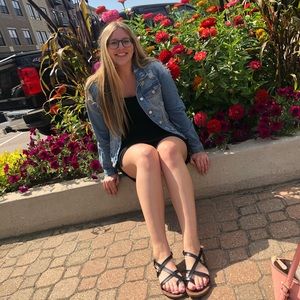 Meet your Posher, Mackenzie